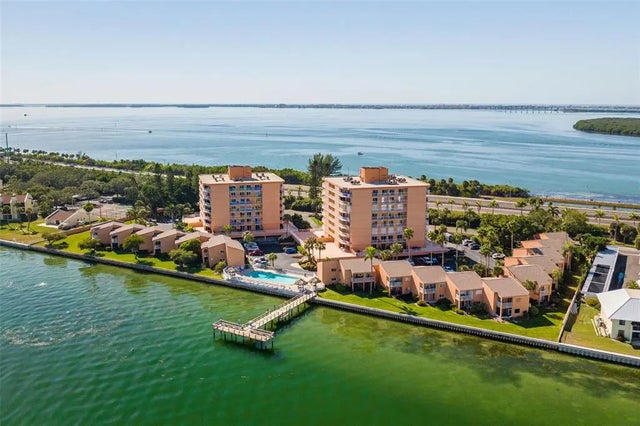 7432 Sunshine Skyway Lane S 506, ST PETERSBURG