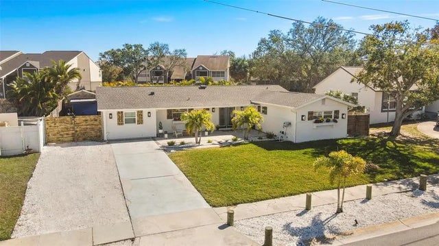 8412 Lopez Drive, TAMPA