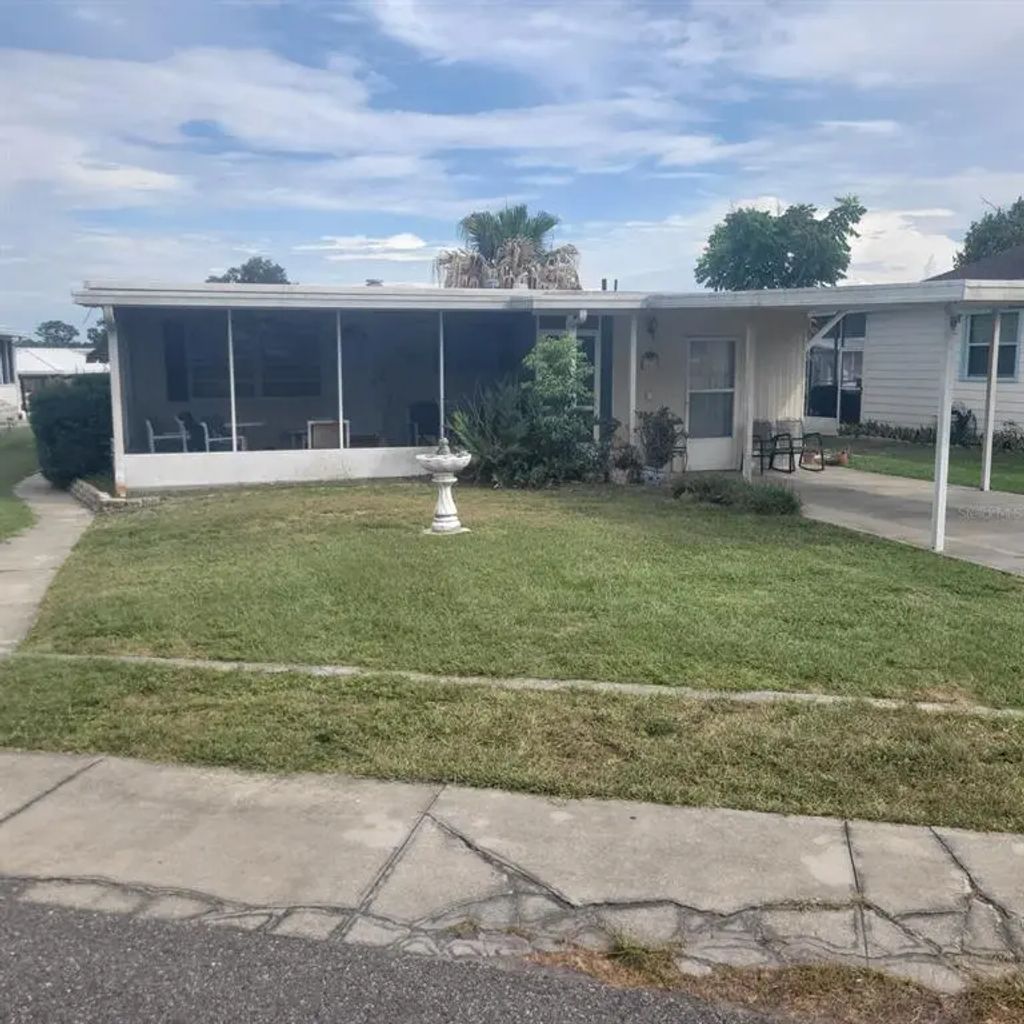 1403 Lakeview Drive, TAVARES