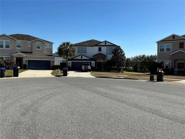 1002 Berry Leaf Court, APOPKA