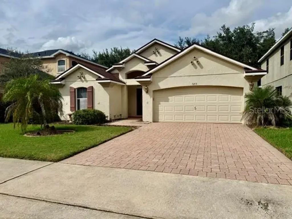 1213 Bexley Court, DELAND