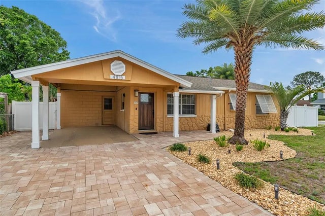 4815 Plantation Drive, TAMPA