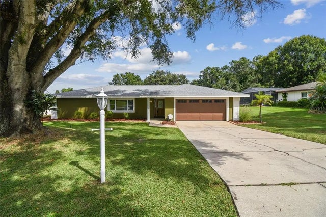 425 Flagler Road, WINTER HAVEN