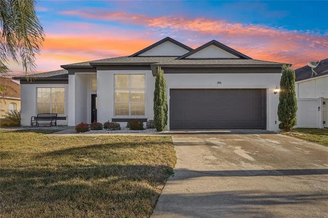 206 Boxwood Drive, DAVENPORT