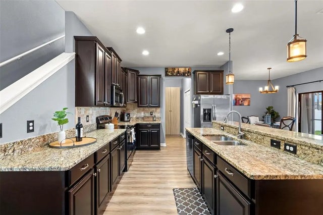 1726 Hadden Hall Place, TRINITY