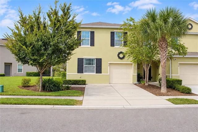 424 Arbor Lakes, DAVENPORT
