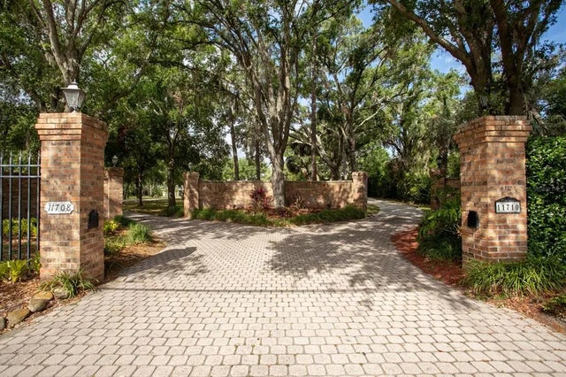 11710 N Armenia Avenue, TAMPA
