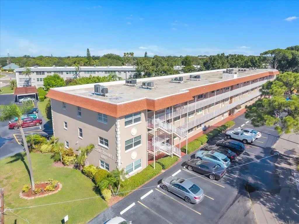 6645 1st Avenue N 102, ST. PETERSBURG