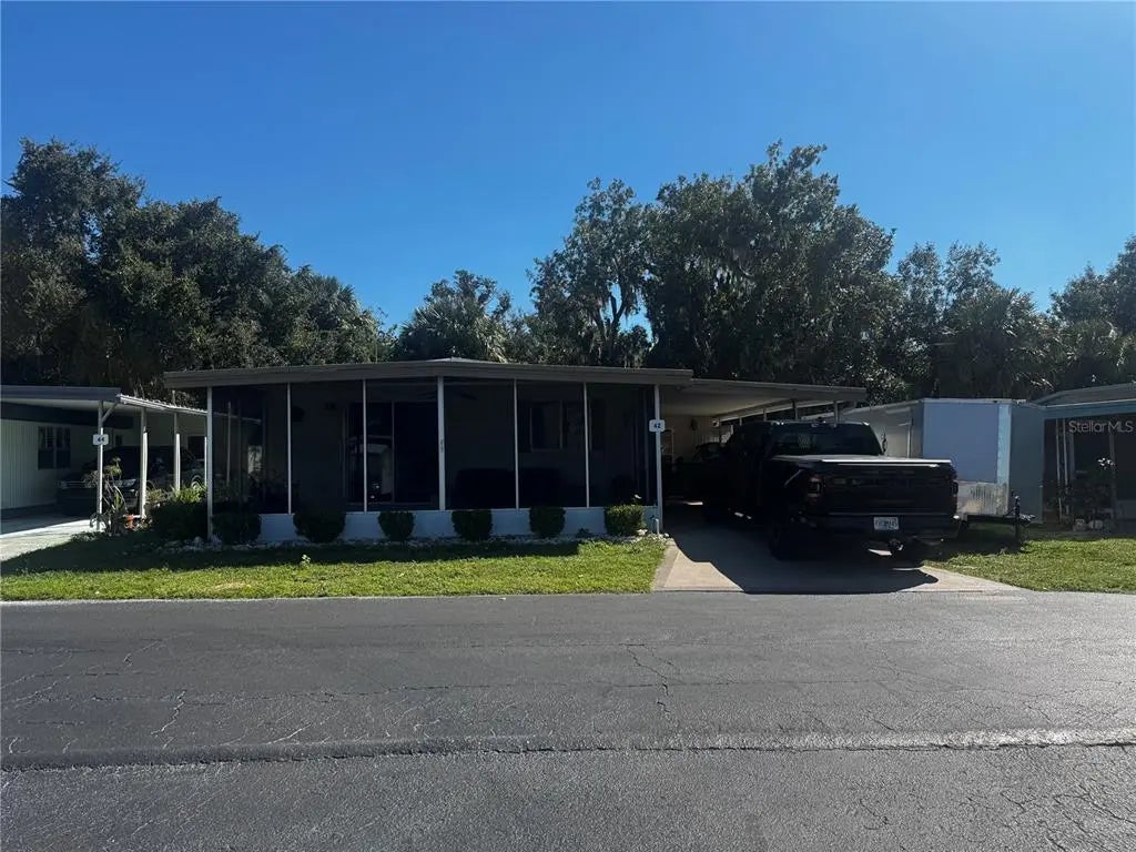 10550 Holloway Drive 42, LEESBURG