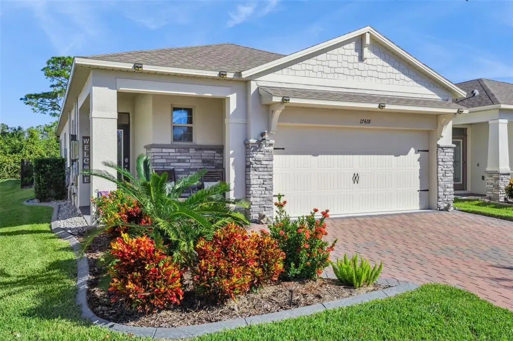 17418 Blazing Star Circle, CLERMONT
