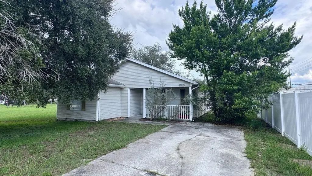 16165 Redington Street, BROOKSVILLE