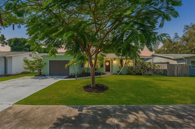 6121 4th Street S, ST PETERSBURG