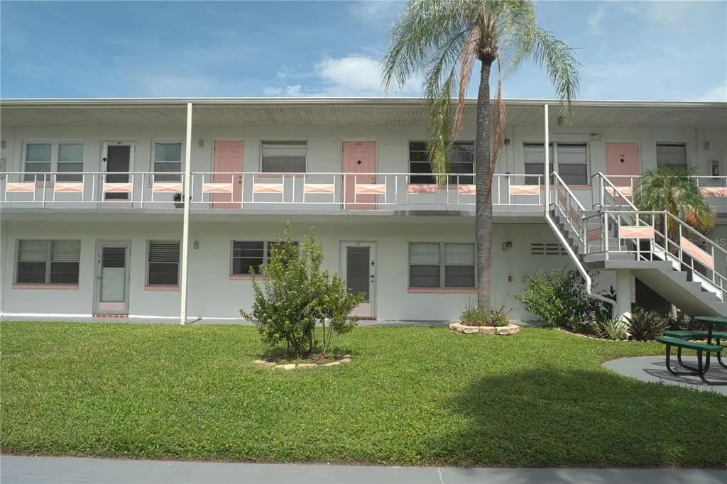 5900 21st Street N 6, ST. PETERSBURG