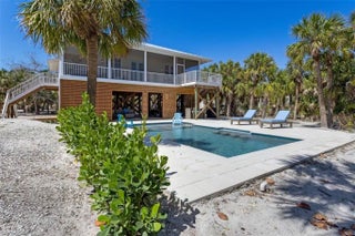 Gulf Shores Realty: 3 11e4c4512f6cd1f7cd55a68e76b12351 s