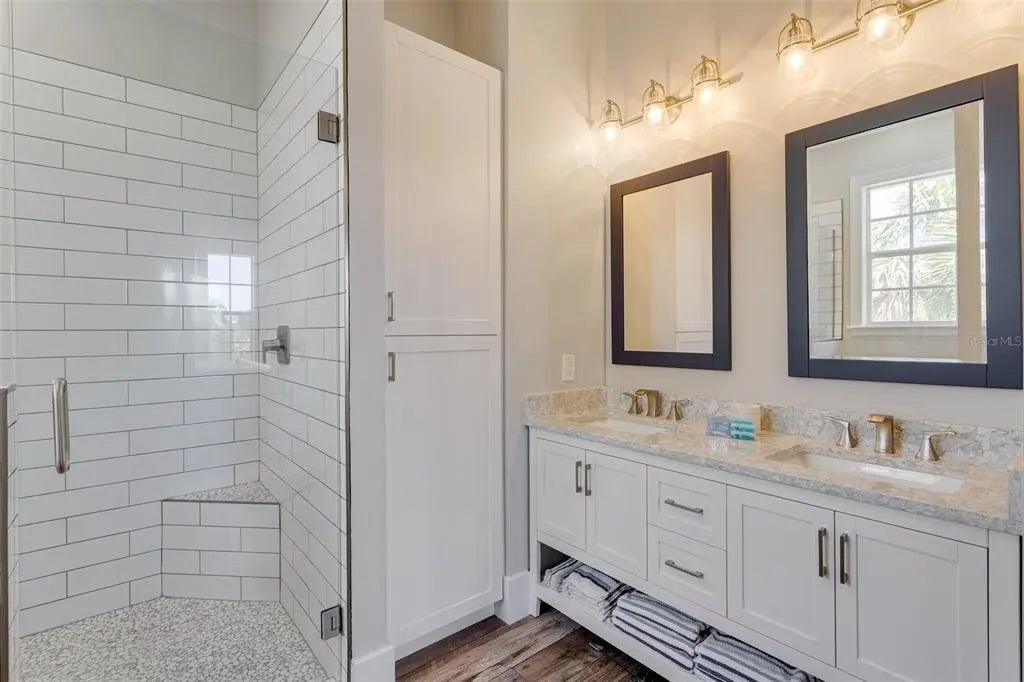 Gulf Shores Realty: 34 4950f1099699bdc5c5b489b575b8b9a2 l