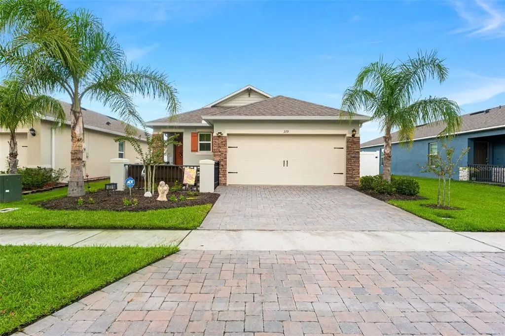 279 Caryota Court, NEW SMYRNA BEACH