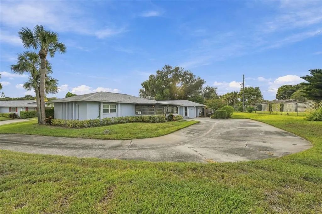 1619 Whithorn Place B, PALM HARBOR