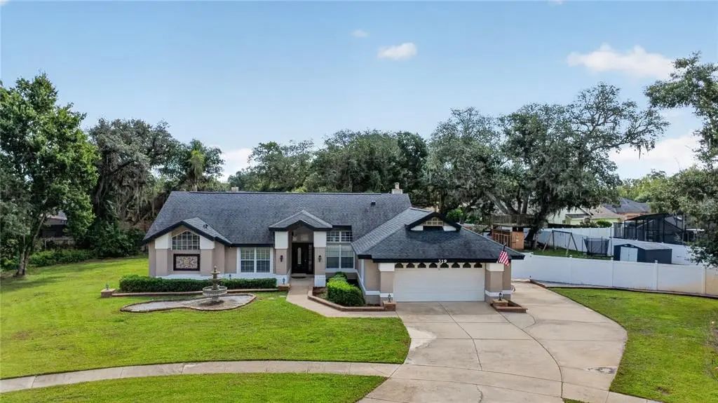 319 Oakwood Court, LAKE MARY