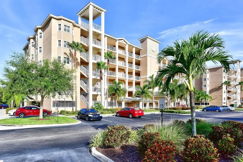 7040 Key Haven Road 605, SEMINOLE