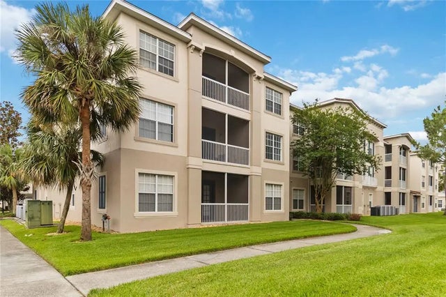 3000 Laurel Park Lane 308, KISSIMMEE