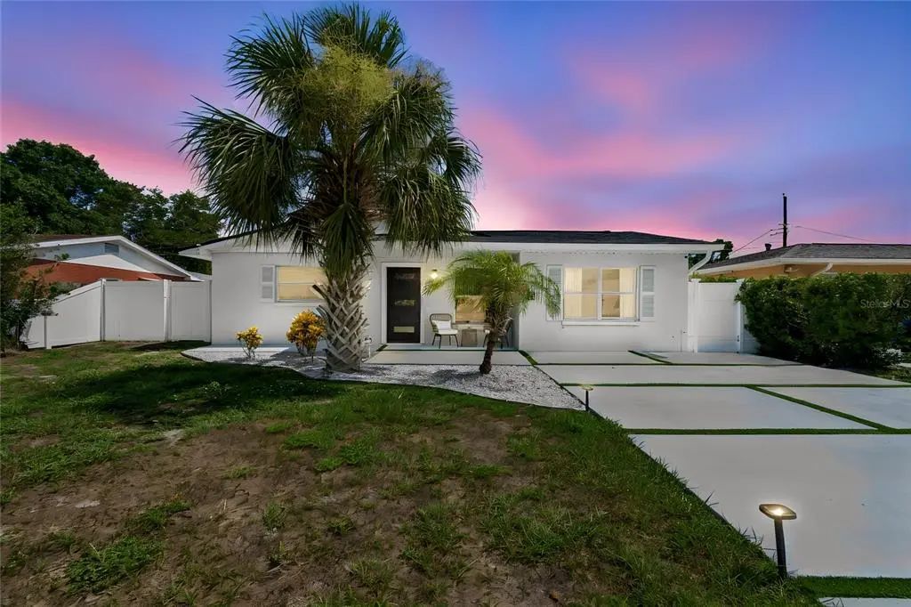7508 W Caracas Street, TAMPA