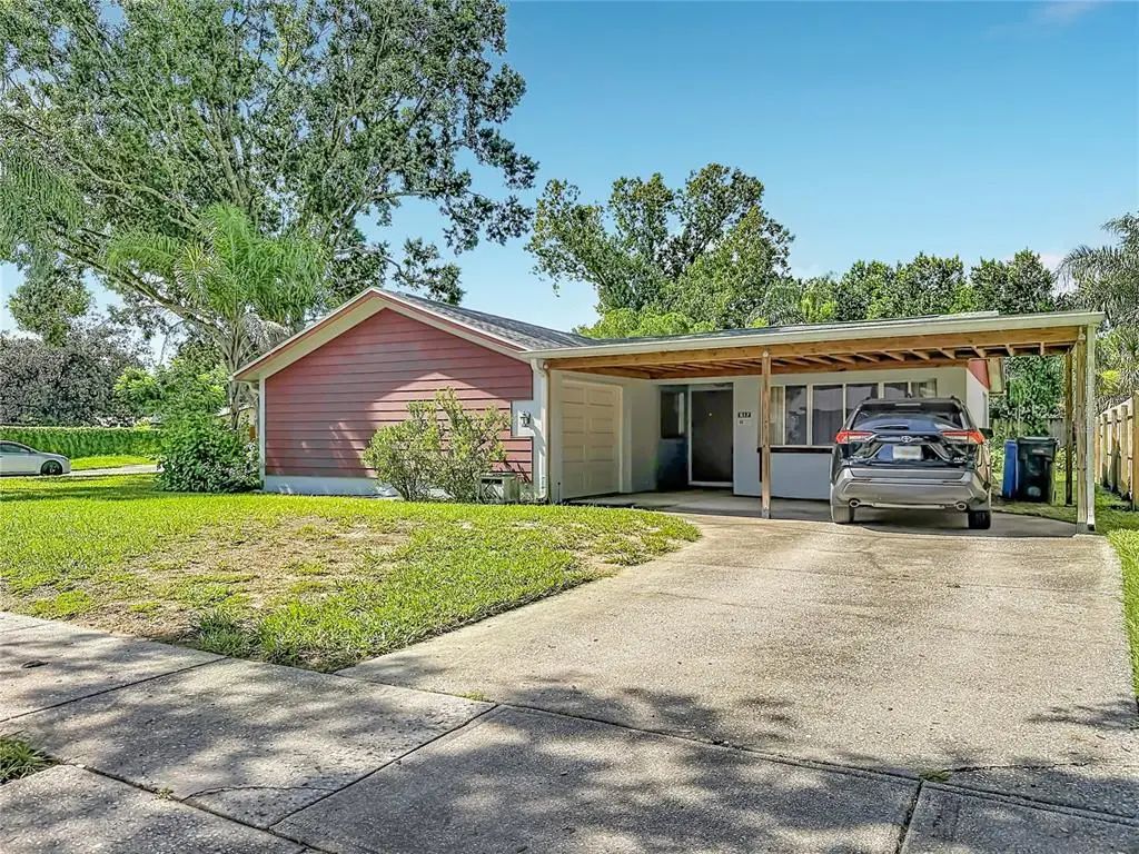 617 Highview Circle S, BRANDON