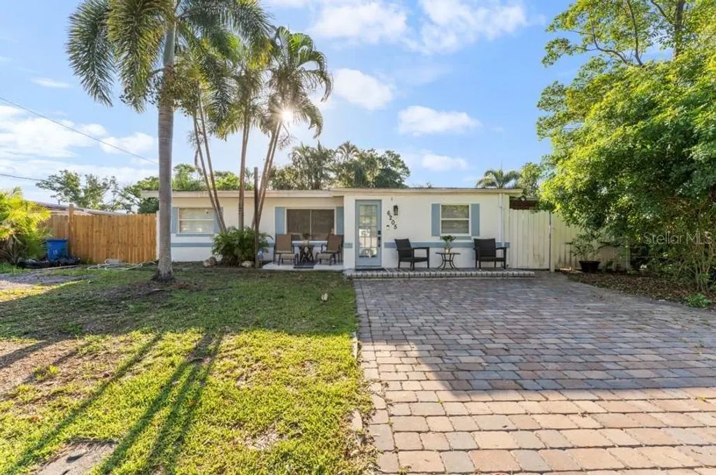 6205 65th Street N, PINELLAS PARK