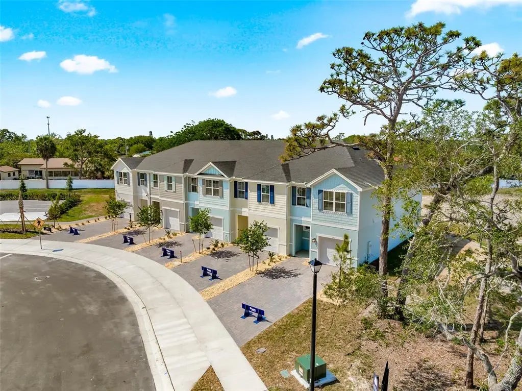 1888 Kendall Pointe Place, MELBOURNE