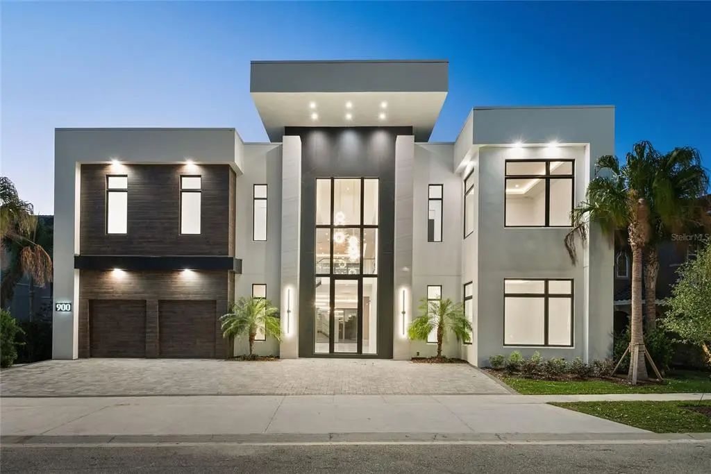 900 Golden Bear Drive, REUNION