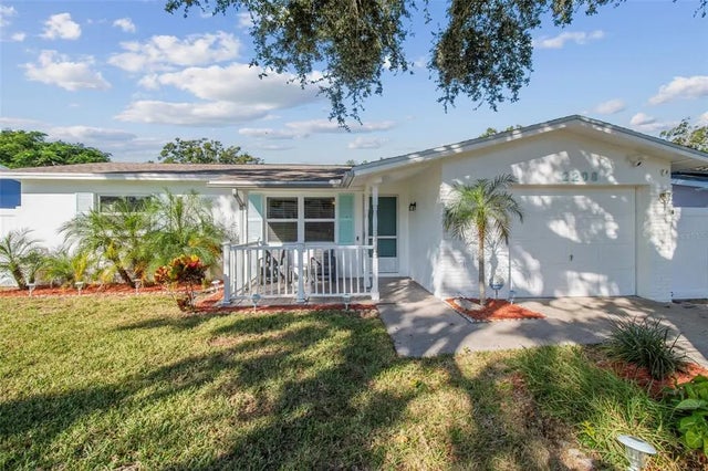 2208 Lauren Drive, LARGO