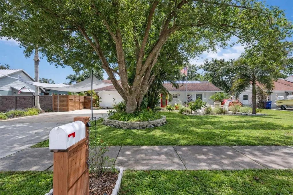 3959 Palau Drive, SARASOTA