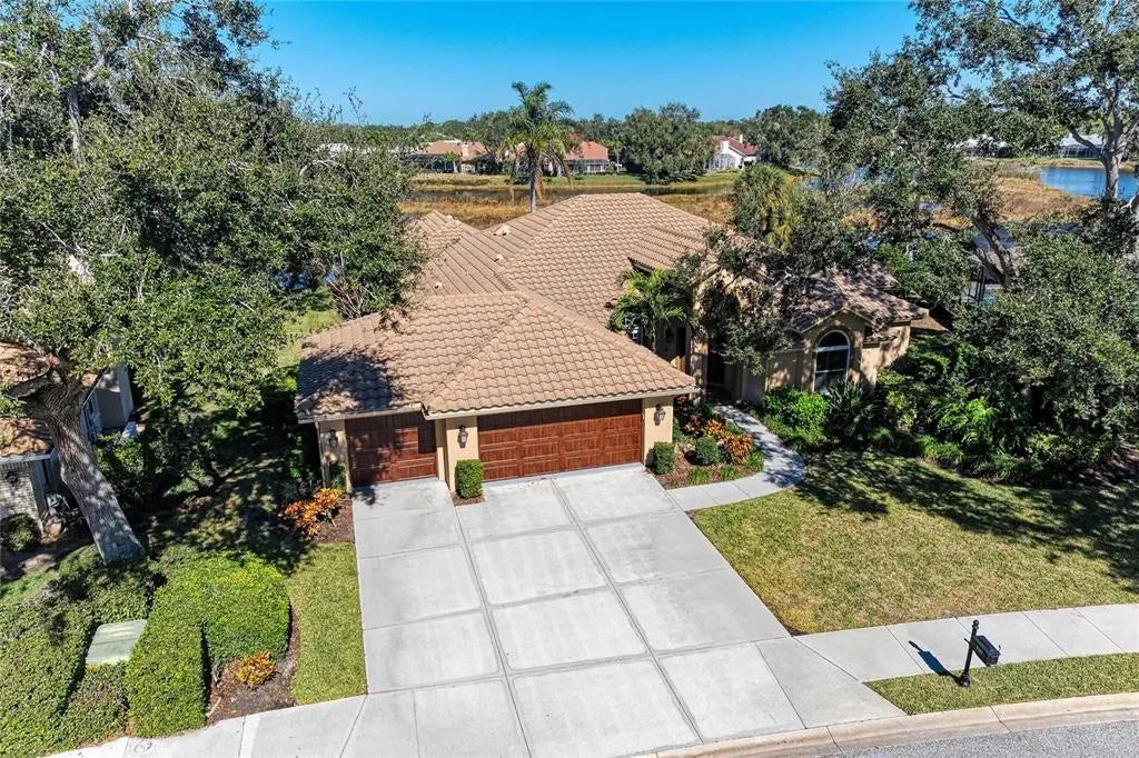 8383 Cypress Hollow Drive, SARASOTA
