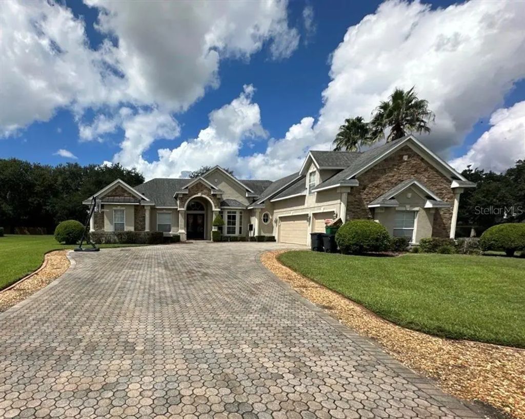 330 Glen Club Drive, DEBARY
