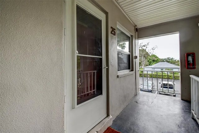 8304 Bardmoor Boulevard 206, SEMINOLE