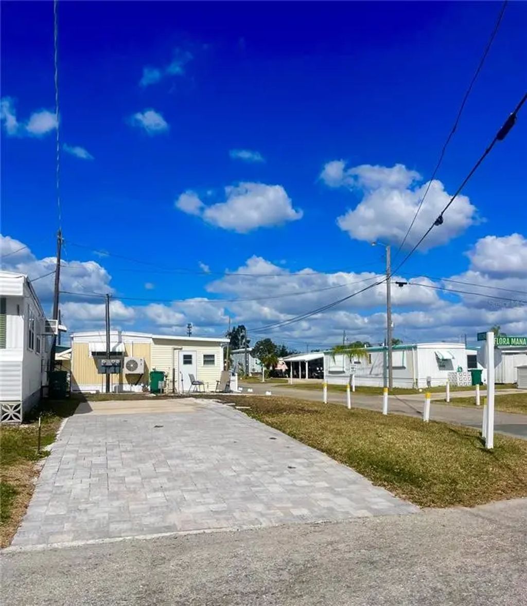 167 4th Street W, PALMETTO