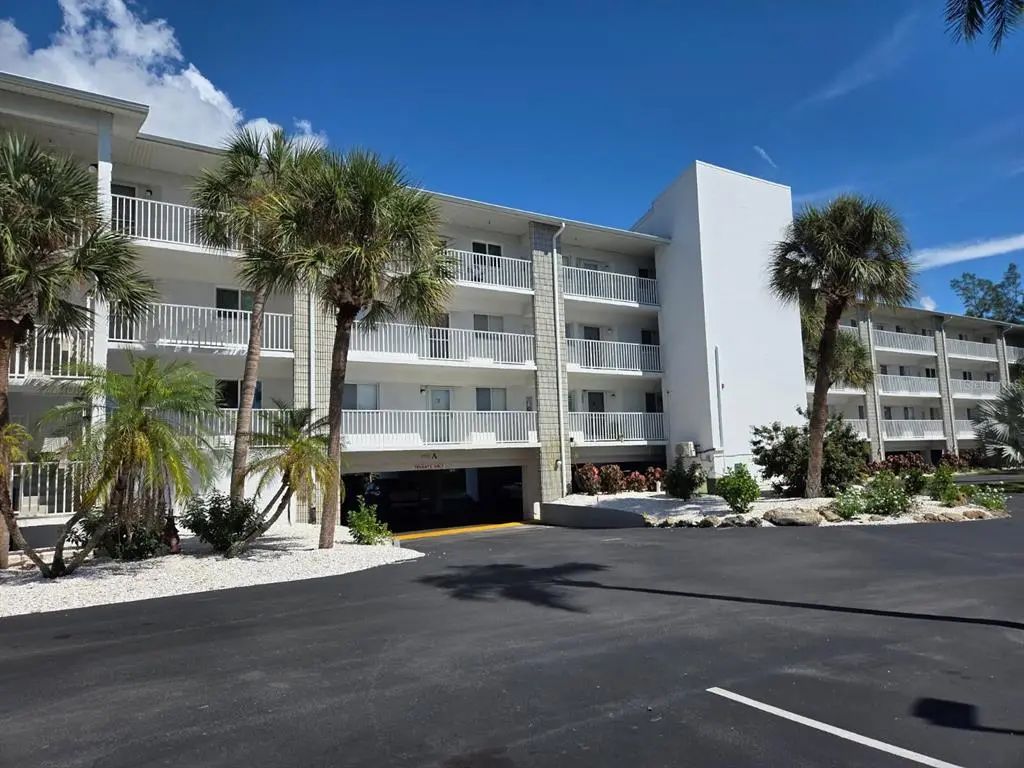 1401 S Mccall Road 203, ENGLEWOOD