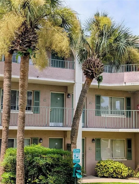 121 Oyster Bay Circle 220, ALTAMONTE SPRINGS