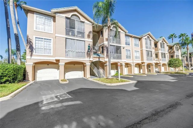 4206 Bay Club Circle 4206, TAMPA