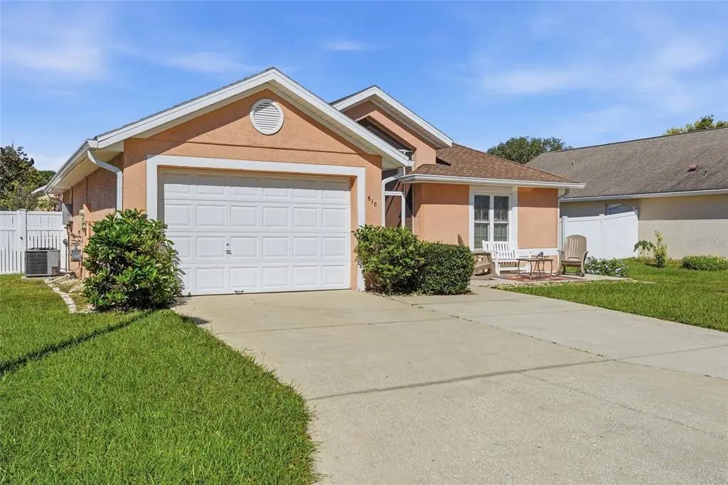 610 Burgoyne Loop, DAVENPORT