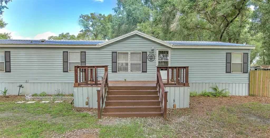 1606 N Kingsway Rd, SEFFNER