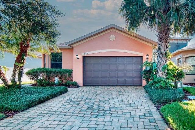 640 Grand Canal Drive, KISSIMMEE