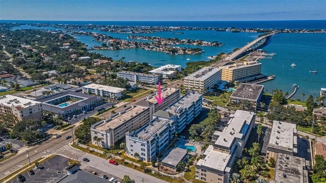 131 Bluff View Drive 308, BELLEAIR BLUFFS