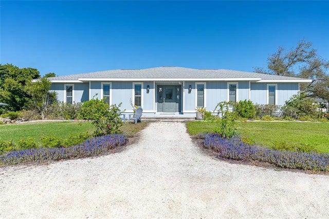 320 Anchor Row, PLACIDA