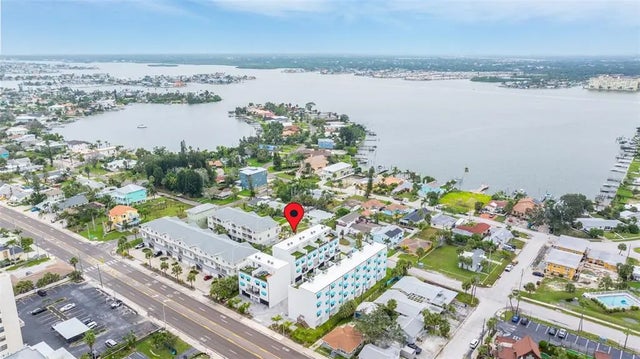 15405 Gulf Blvd B2, MADEIRA BEACH
