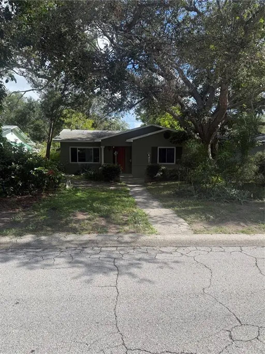 215 24th Avenue N, ST. PETERSBURG