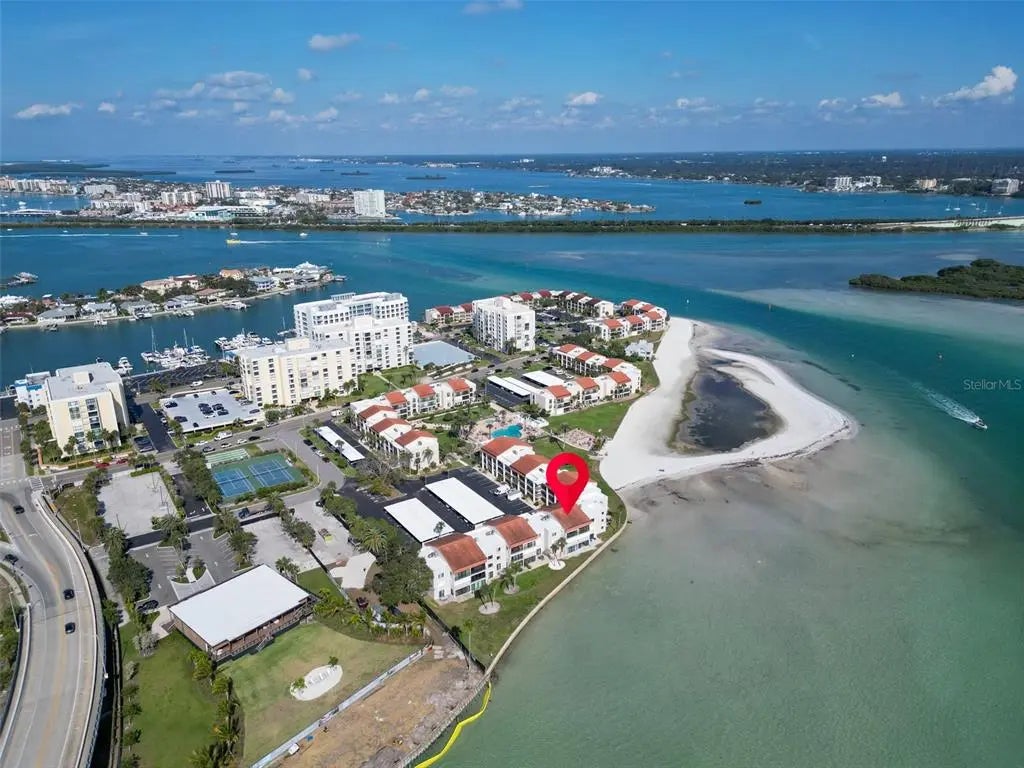 825 S Gulfview Boulevard 106, CLEARWATER BEACH