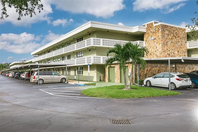 4885 1st Street Ne 305, ST PETERSBURG
