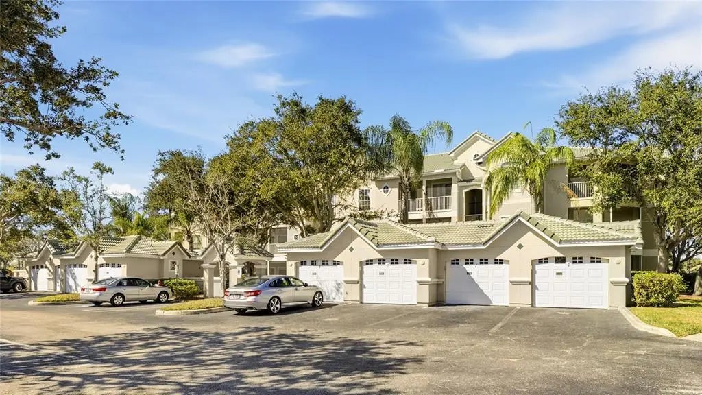 5110 Northridge Road 301, SARASOTA