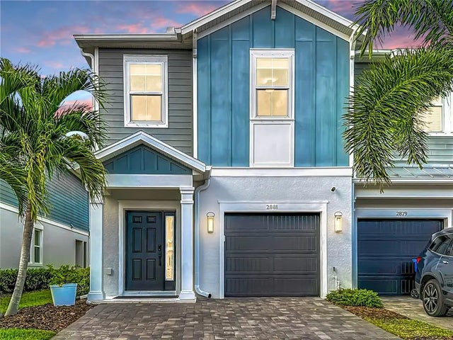 2881 Grand Kemerton Place, TAMPA