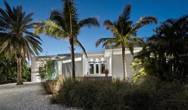 1235 Center Place, SARASOTA